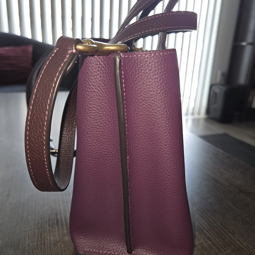 Coach Willow Tote 24 with Pebbled Leather in Deep Berry - Picture 8 of 10